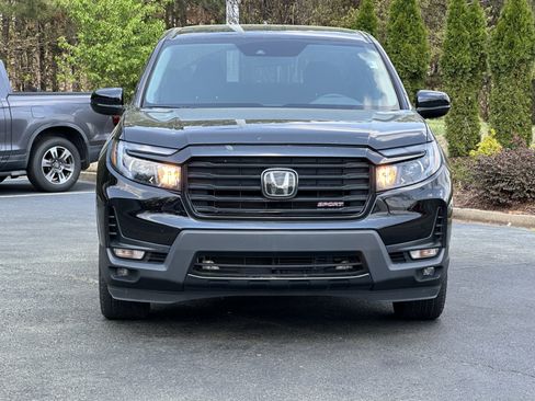 Used 2023 Honda Ridgeline Sport image 3