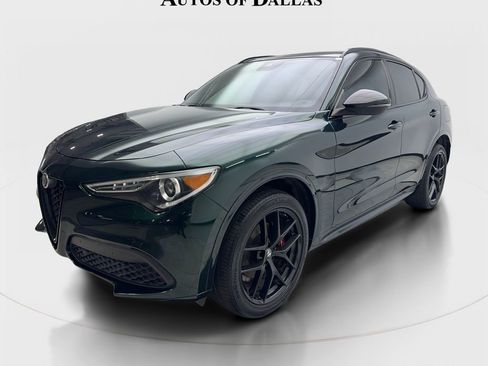 Used 2021 Alfa Romeo Stelvio Ti Sport image 2