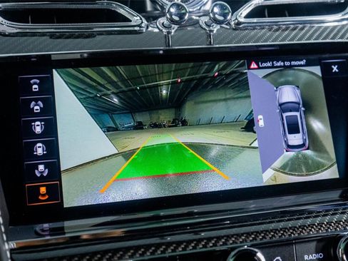 Used 2022 Bentley Bentayga Speed image 48