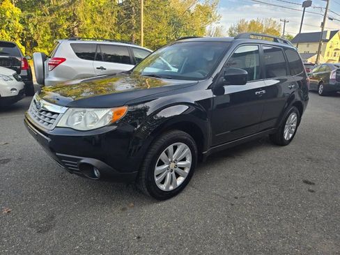 Used 2011 Subaru Forester 2.5X Limited image 18
