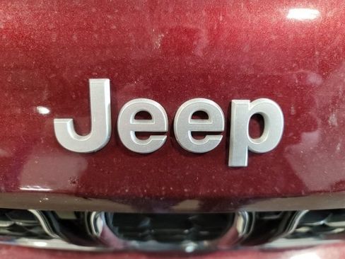 Used 2024 Jeep Grand Cherokee L Limited AWD/4WD image 17