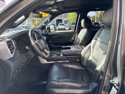 Used 2024 Toyota Sequoia Platinum AWD/4WD image 10