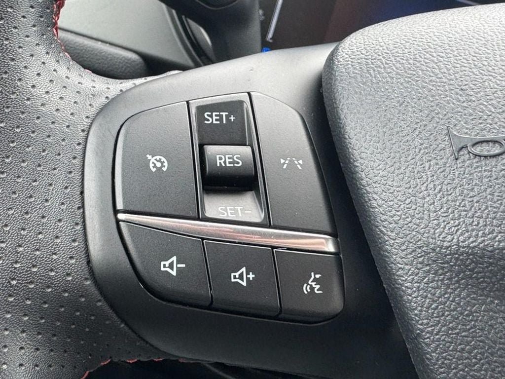 Used 2024 Ford Escape ST-Line AWD/4WD image 16