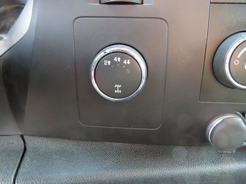 Used 2012 Chevrolet Silverado 2500 LT w/ Suspension Package, Off-Road image 36