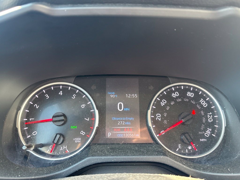 Used 2021 Toyota RAV4 XLE FWD image 22