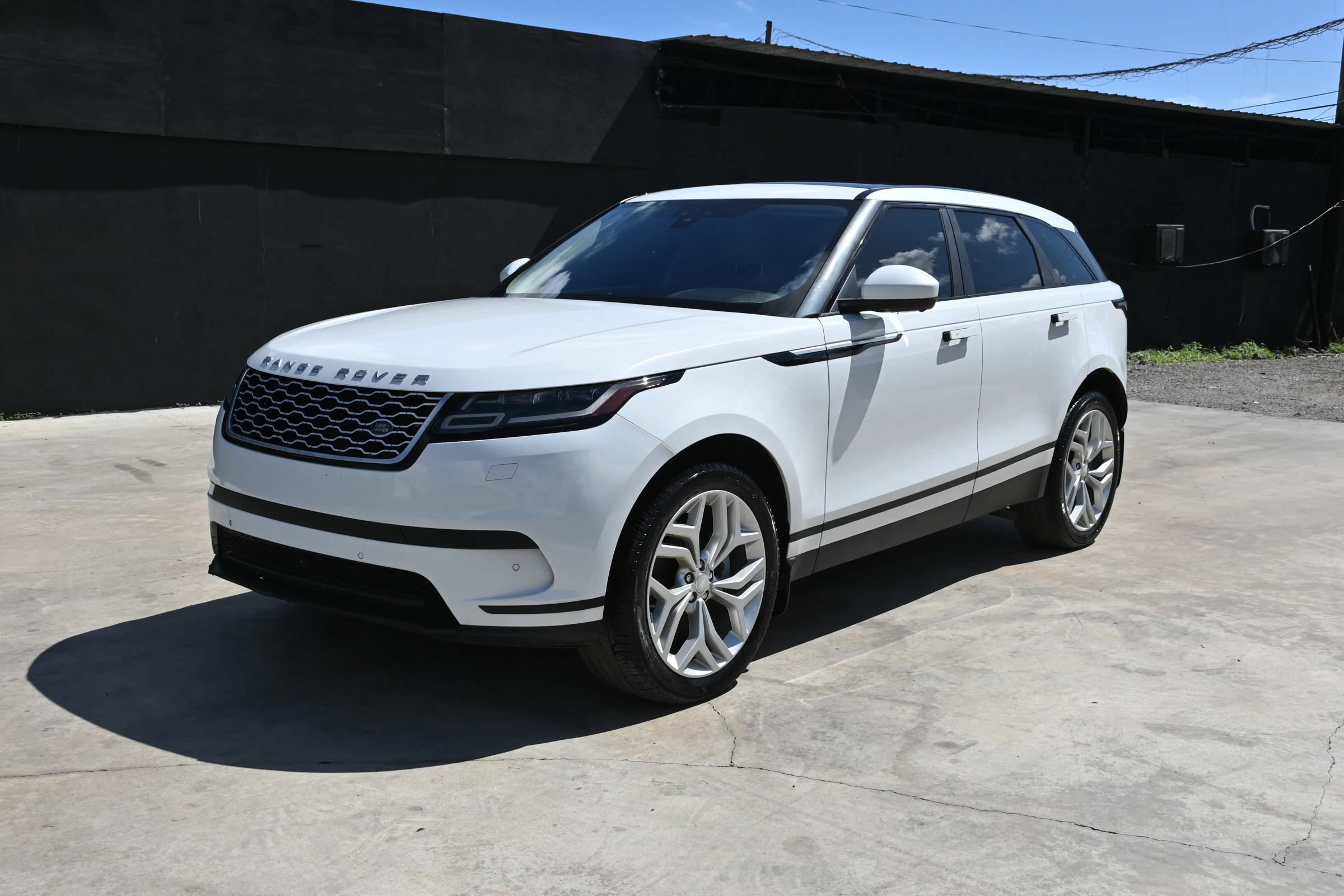 Used 2020 Land Rover Range Rover Velar S AWD/4WD image 1