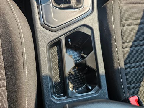 Certified 2024 Volkswagen Tiguan S FWD image 25