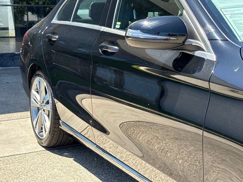 Used 2018 Mercedes-Benz C 300 Sedan image 9