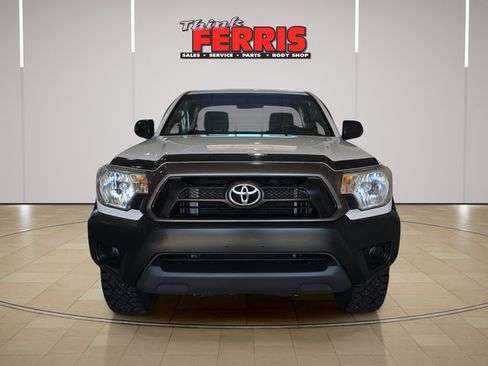 Used 2013 Toyota Tacoma 4x4 Regular Cab image 8