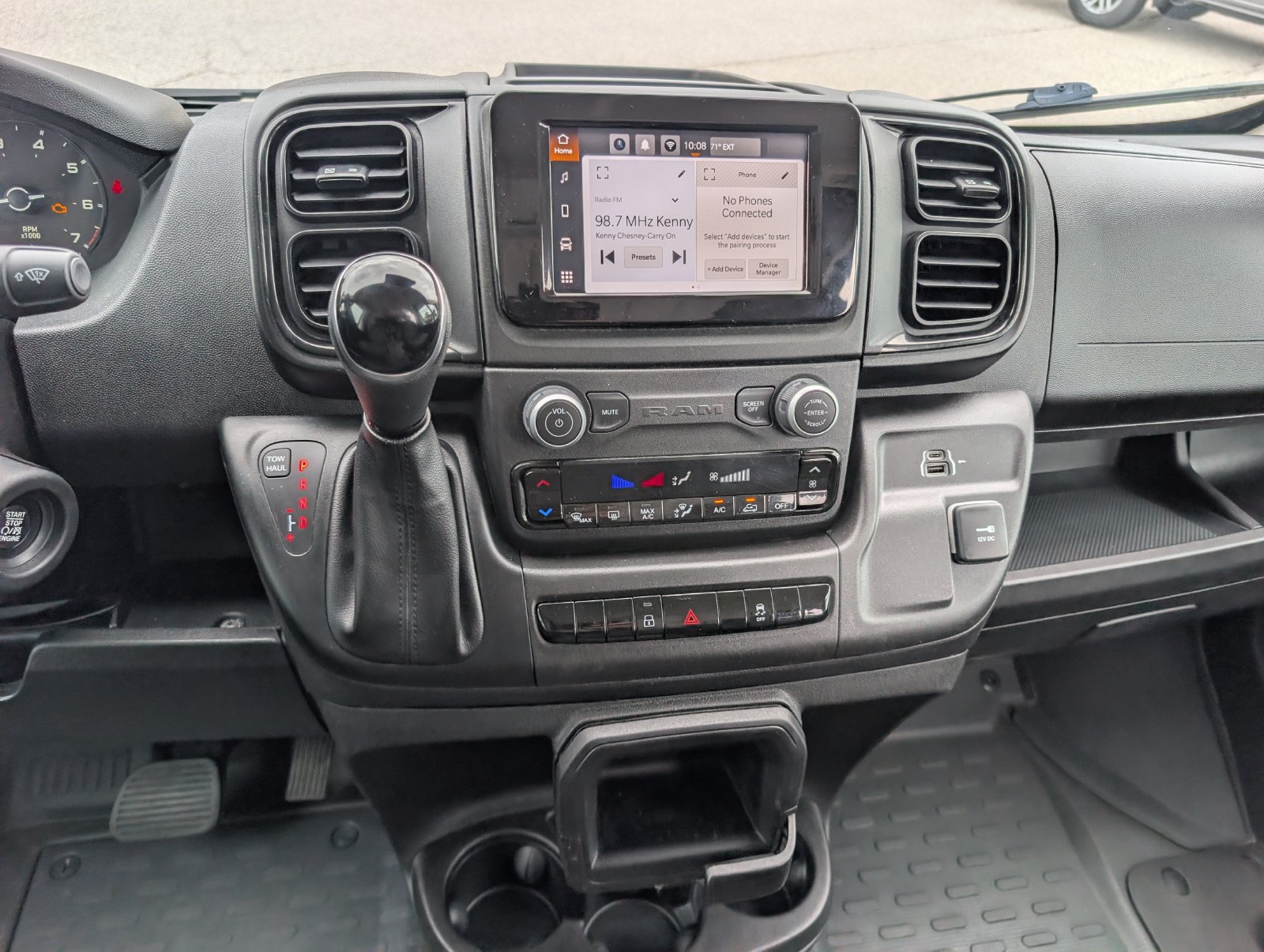 Used 2025 RAM ProMaster 2500 w/ Convenience Group FWD image 17