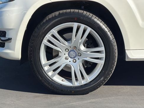 Used 2014 Mercedes-Benz GLK 350 4MATIC image 33