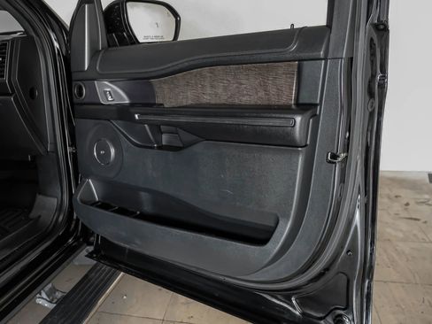 Used 2018 Ford Expedition Max Limited w/ Equipment Group 302A image 43