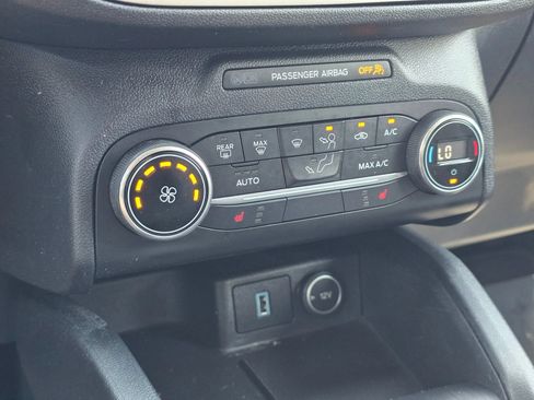 Used 2020 Ford Escape SE FWD image 31