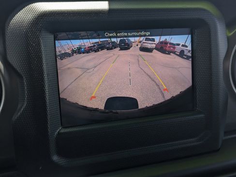 Used 2023 Jeep Wrangler Sport AWD/4WD image 11