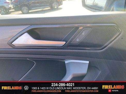 New 2024 Volkswagen Tiguan SE image 23