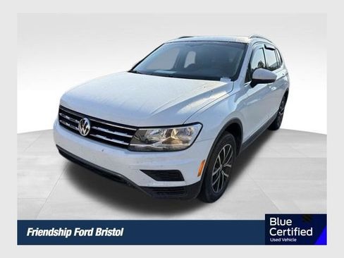 Used 2021 Volkswagen Tiguan SE w/ Panoramic Sunroof Package FWD image 1