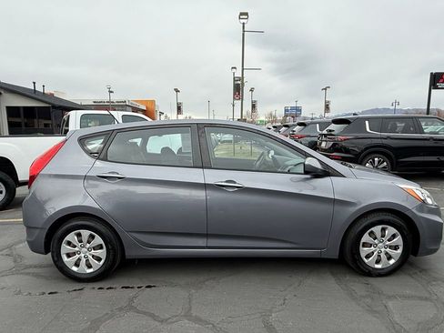 Used 2016 Hyundai Accent SE image 9
