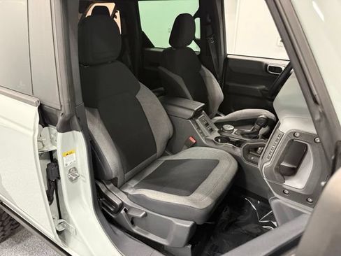Used 2022 Ford Bronco 4-Door AWD/4WD image 33