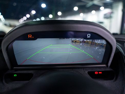 Used 2018 McLaren 720S image 22