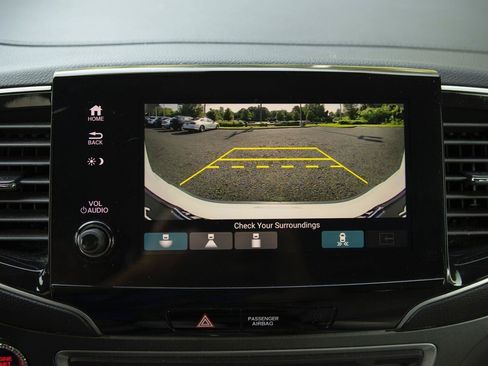 Used 2023 Honda Passport EX-L image 12
