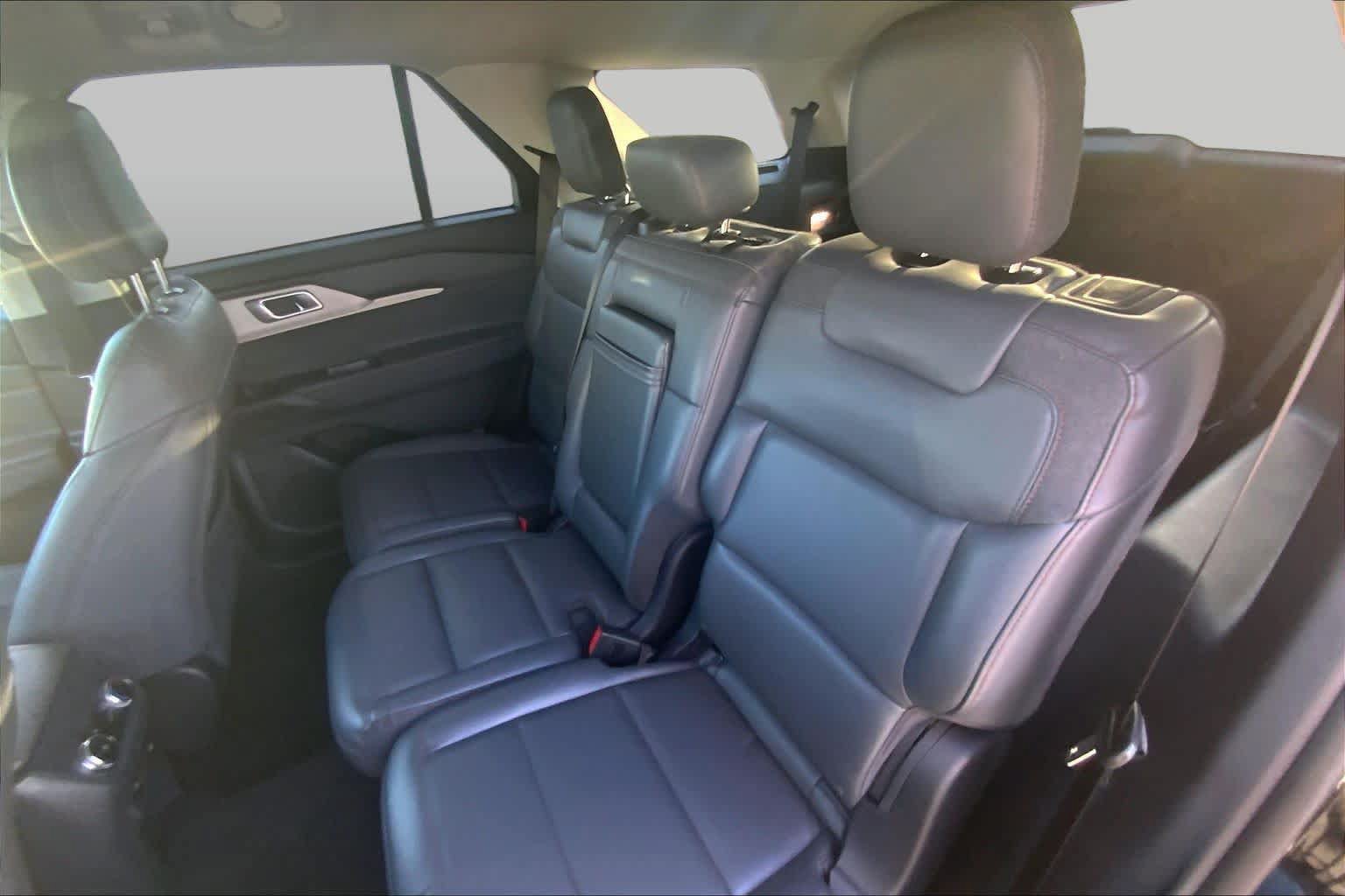 Certified 2026 Ford Explorer Active w/ Active Comfort Package AWD/4WD image 20