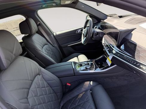 New 2026 BMW X5 xDrive40i w/ M Sport Package AWD/4WD image 15
