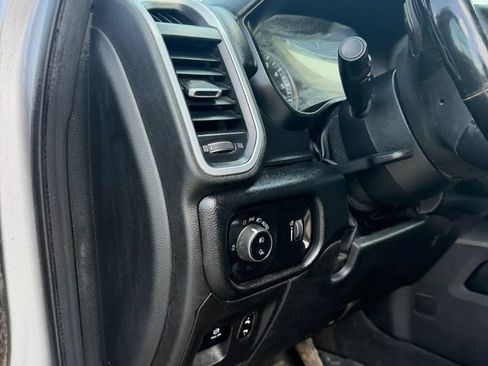 Used 2020 RAM 1500 Big Horn AWD/4WD image 14