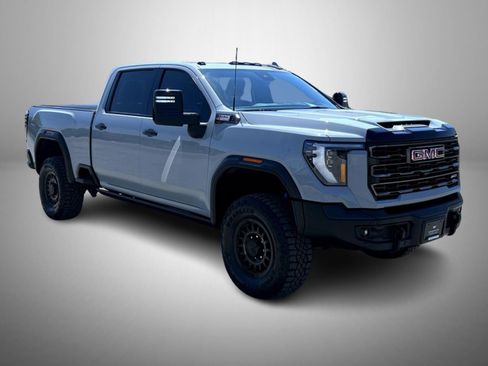 Used 2025 GMC Sierra 2500 AT4X w/ AT4X AEV Edition AWD/4WD image 3