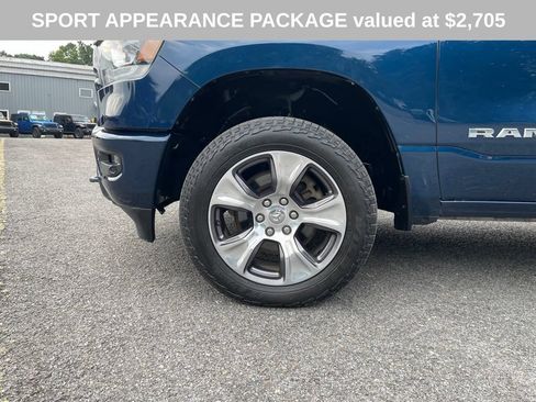 Used 2024 RAM 1500 Laramie AWD/4WD image 4