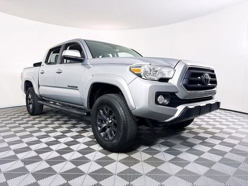 Used 2020 Toyota Tacoma SR5 image 1