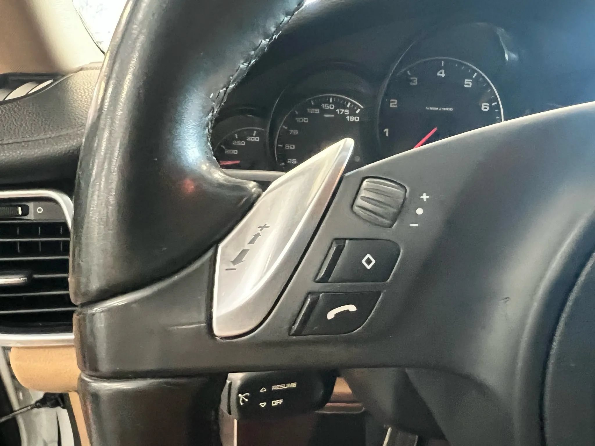 Used 2015 Porsche Panamera 4 AWD/4WD image 15