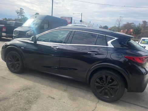 Used 2017 INFINITI QX30 AWD image 35