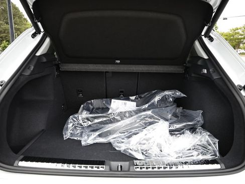New 2026 Audi Q3 quattro 2.0T AWD/4WD image 31
