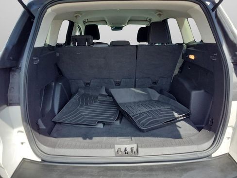 Used 2017 Ford Escape SE image 16