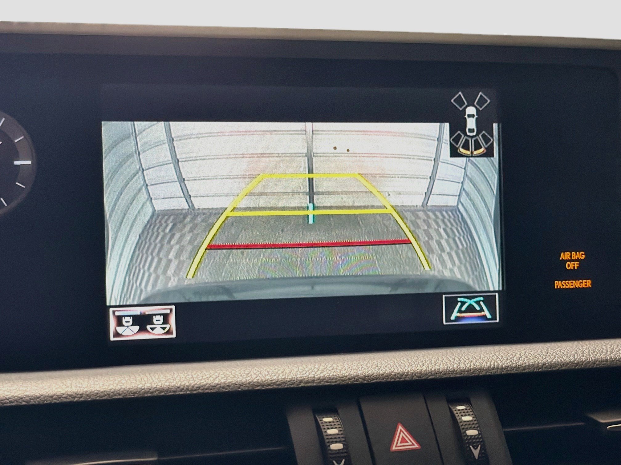 Used 2021 Lexus ES 300h w/ Premium Package FWD image 16