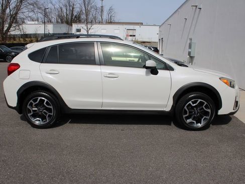 Used 2017 Subaru Crosstrek 2.0i Premium image 28