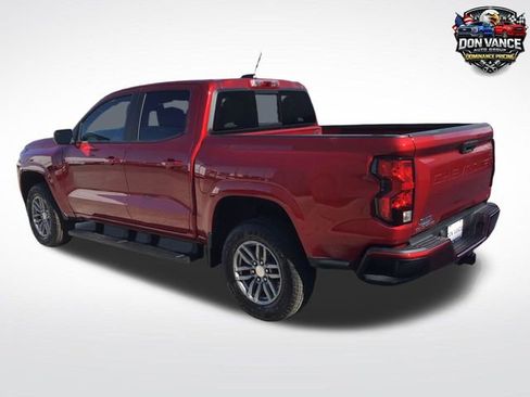 Used 2024 Chevrolet Colorado LT w/ LT Convenience Package II RWD image 3