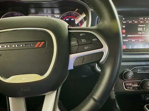 Used 2016 Dodge Charger SXT RWD image 46
