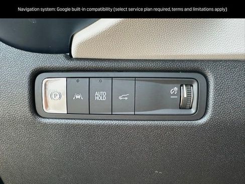 Used 2024 Chevrolet Equinox EV LT image 11