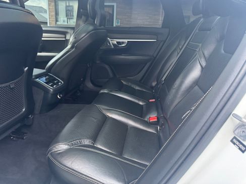 Used 2018 Volvo V90 T6 Cross Country w/ Convenience Package image 33