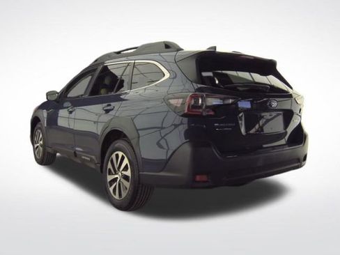 Used 2023 Subaru Outback Premium image 21