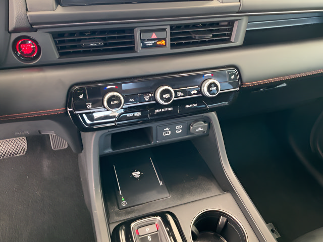 Certified 2025 Honda Pilot TrailSport image 19
