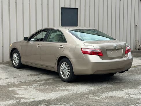 Used 2007 Toyota Camry LE FWD image 5