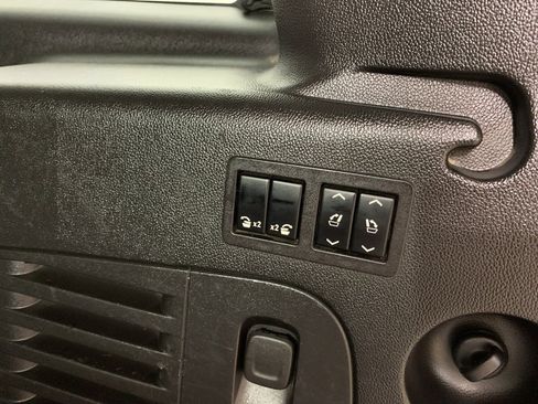 Used 2018 GMC Yukon XL Denali w/ Denali Ultimate Package image 37