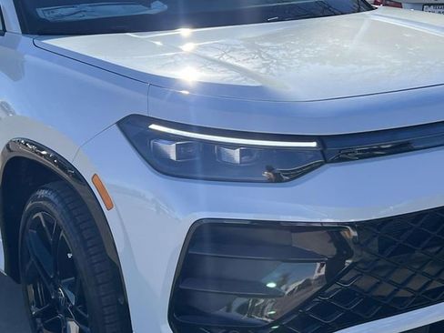 New 2026 Volkswagen Tiguan SE R-Line image 7