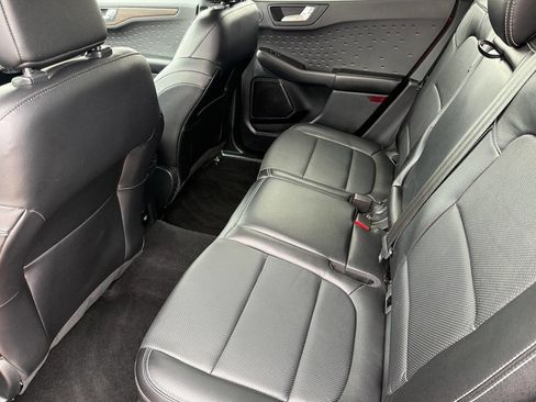 Used 2020 Ford Escape Titanium w/ Titanium Premium Package 2.0 AWD/4WD image 11