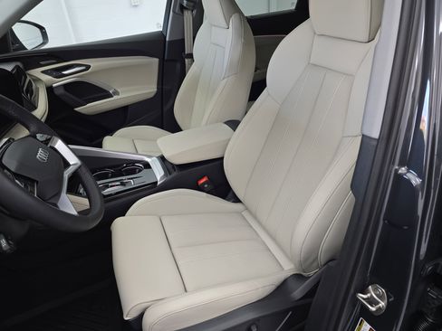 New 2025 Audi Q5 Premium Plus image 15