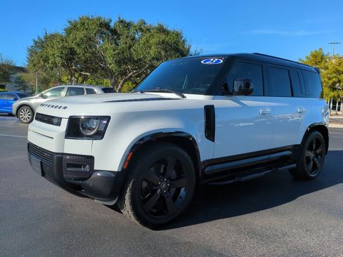 Used 2023 Land Rover Defender 110 X-Dynamic SE image 7