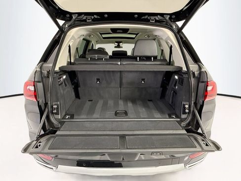 Used 2022 BMW X7 xDrive40i w/ Premium Package AWD/4WD image 27