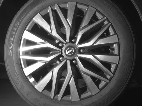 Used 2025 Nissan Altima 2.5 SV image 15